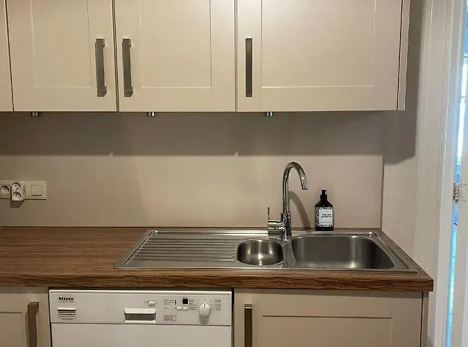 Uniek Op De Zeedijk Met Parking Apartment Ostend