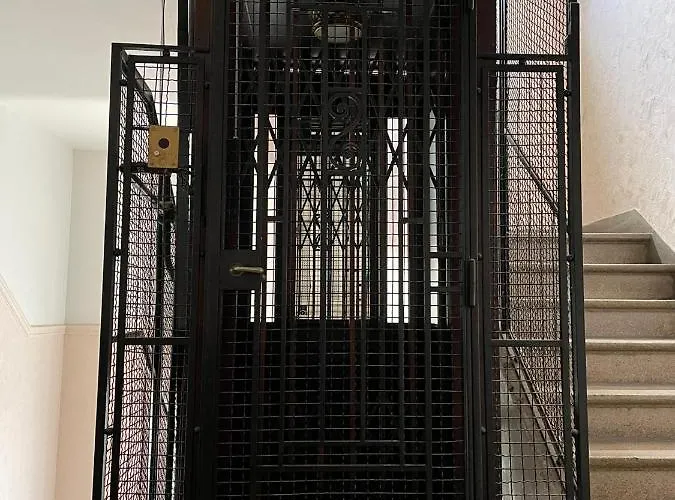 Uniek Op De Zeedijk Met Parking * Ostende